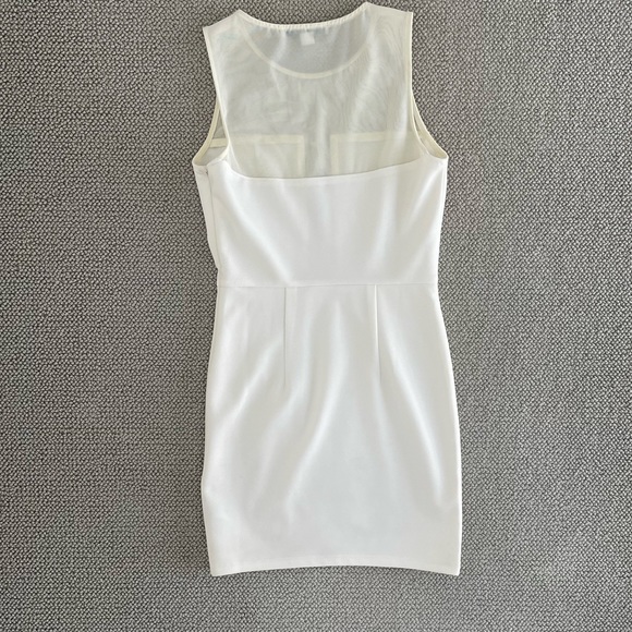 FOREVER 21 CREAM DRESS WITH MESH DETAIL. SIZE SMALL - Picture 5 of 6